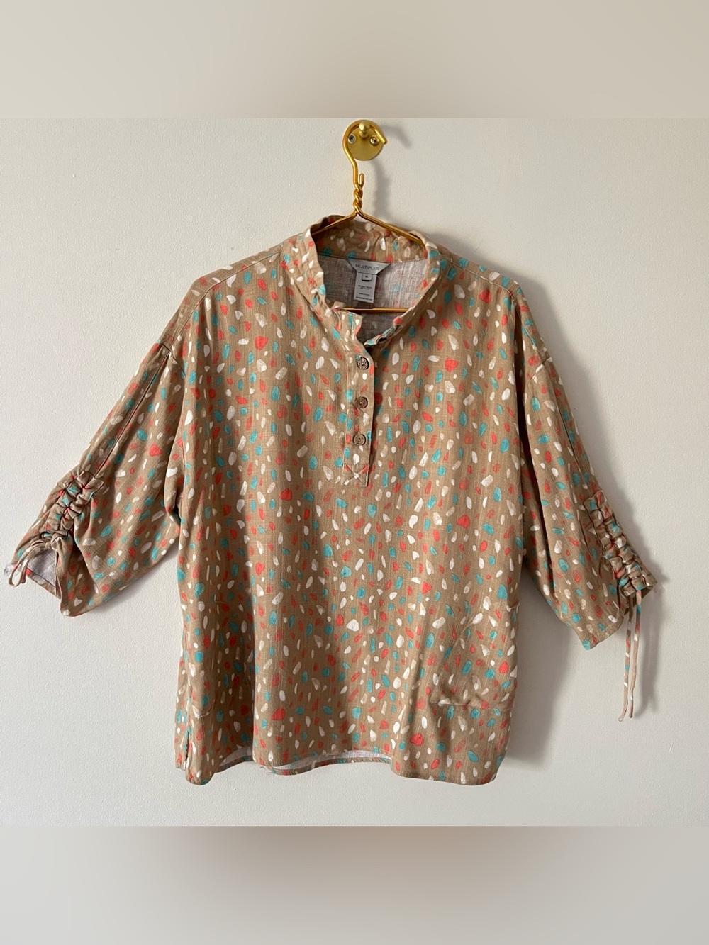 Multiples Beige Linen Blend Popover Coral  Blue Brushstroke 3/4 Ruched Sleeve XL